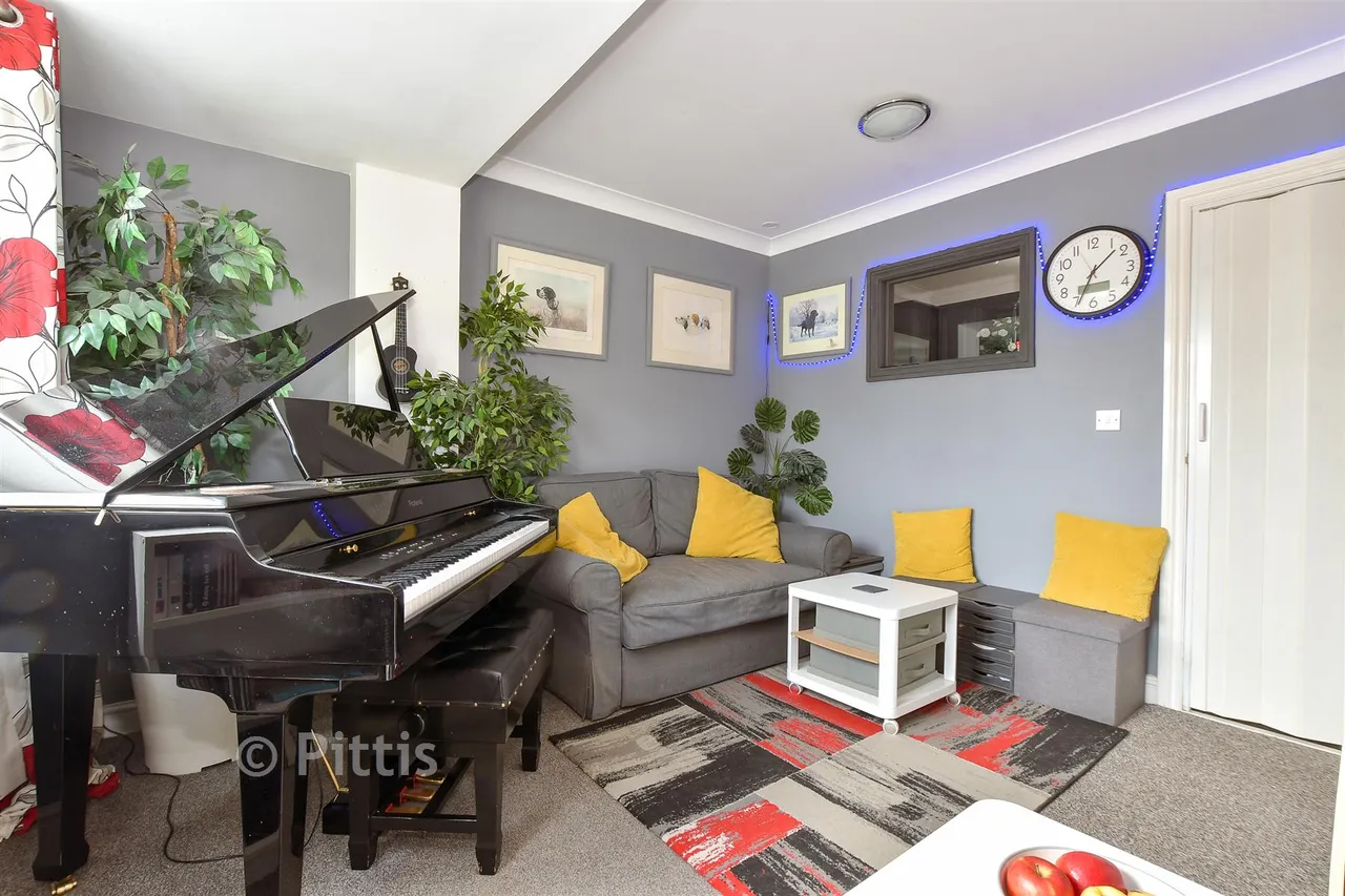 Ventnor Road, Apse Heath, PO36, photo 5