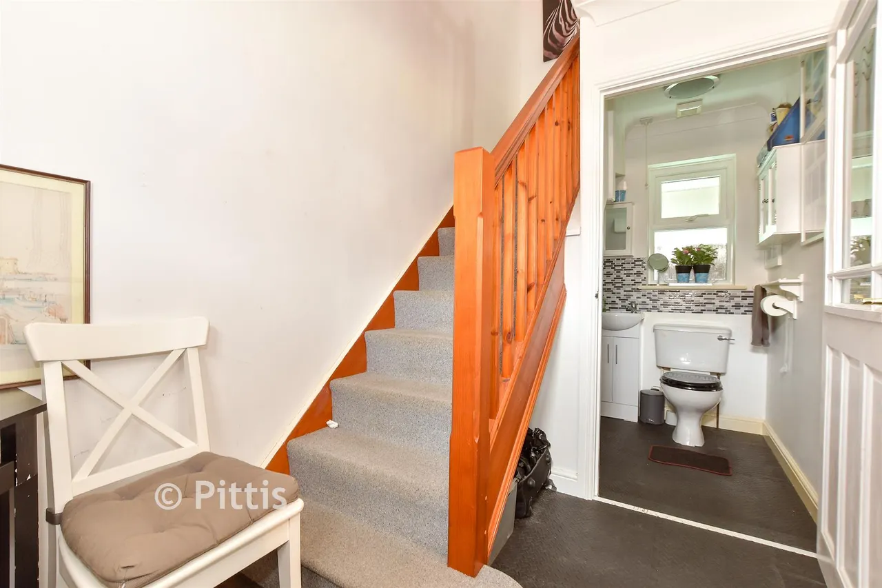 Ventnor Road, Apse Heath, PO36, photo 6