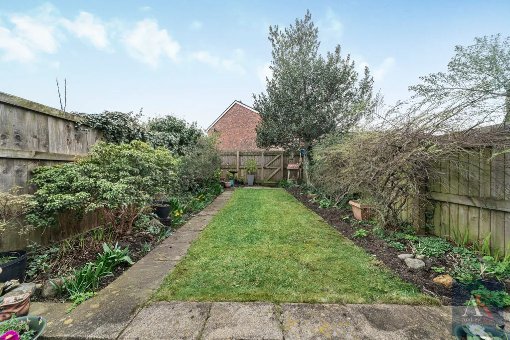 Weston Avenue, Rochdale OL16 4PW, photo 17