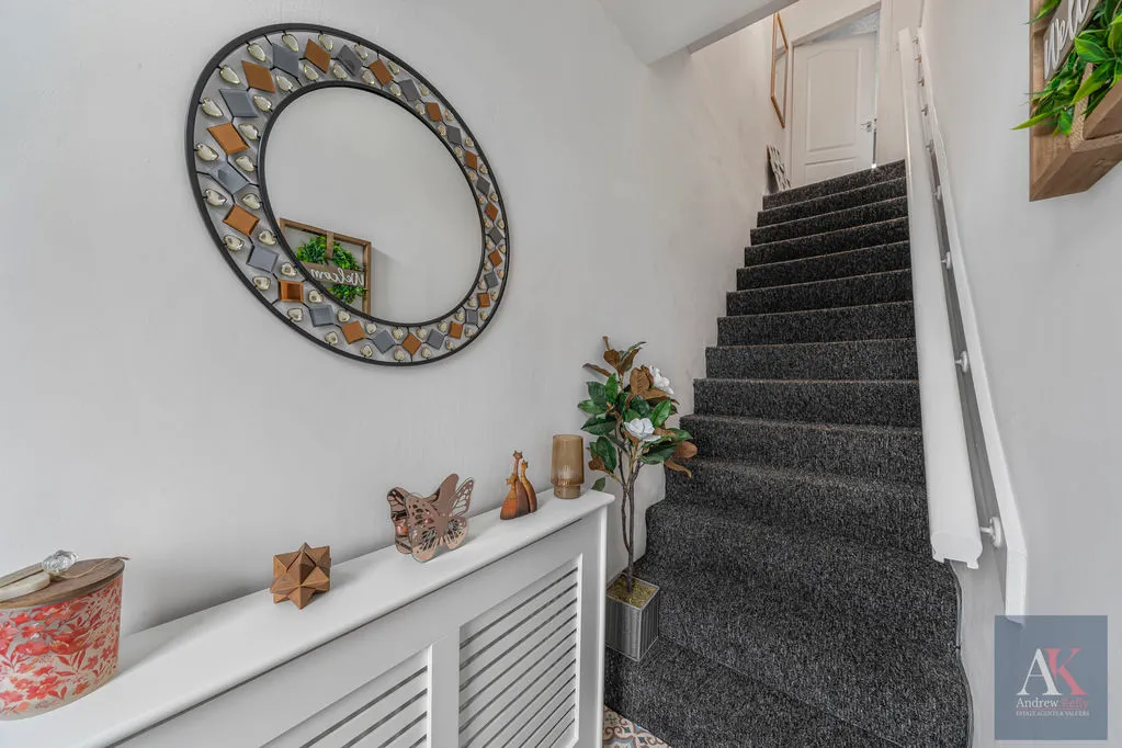 Weston Avenue, Rochdale OL16 4PW, photo 2