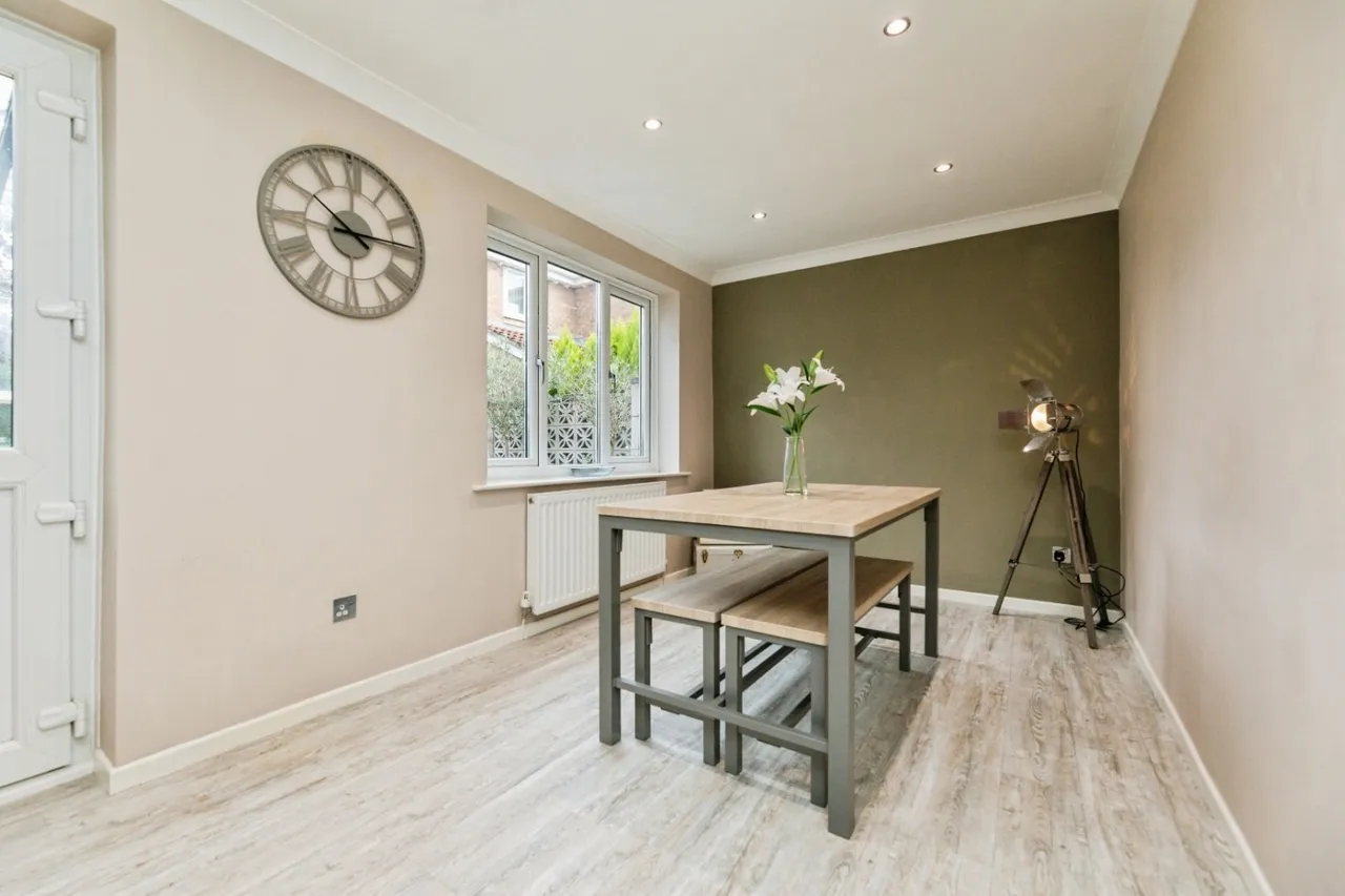 Merbeck Drive, High Green, S35, photo 7
