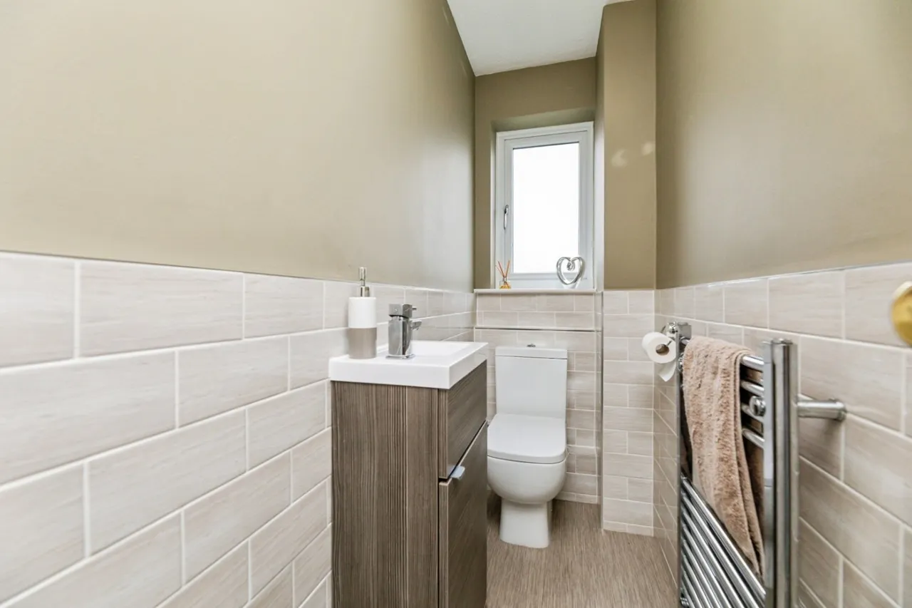 Merbeck Drive, High Green, S35, photo 11
