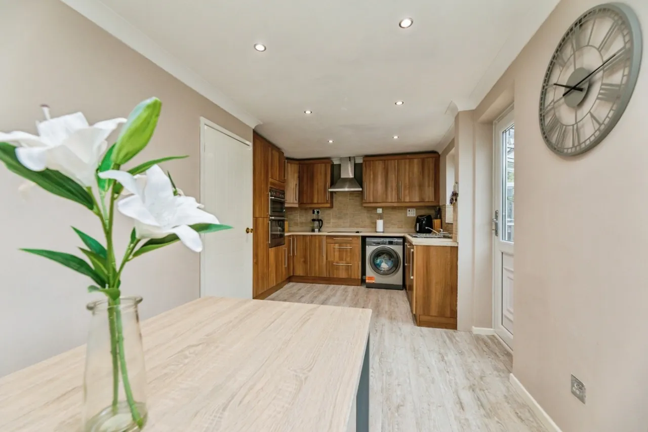 Merbeck Drive, High Green, S35, photo 4