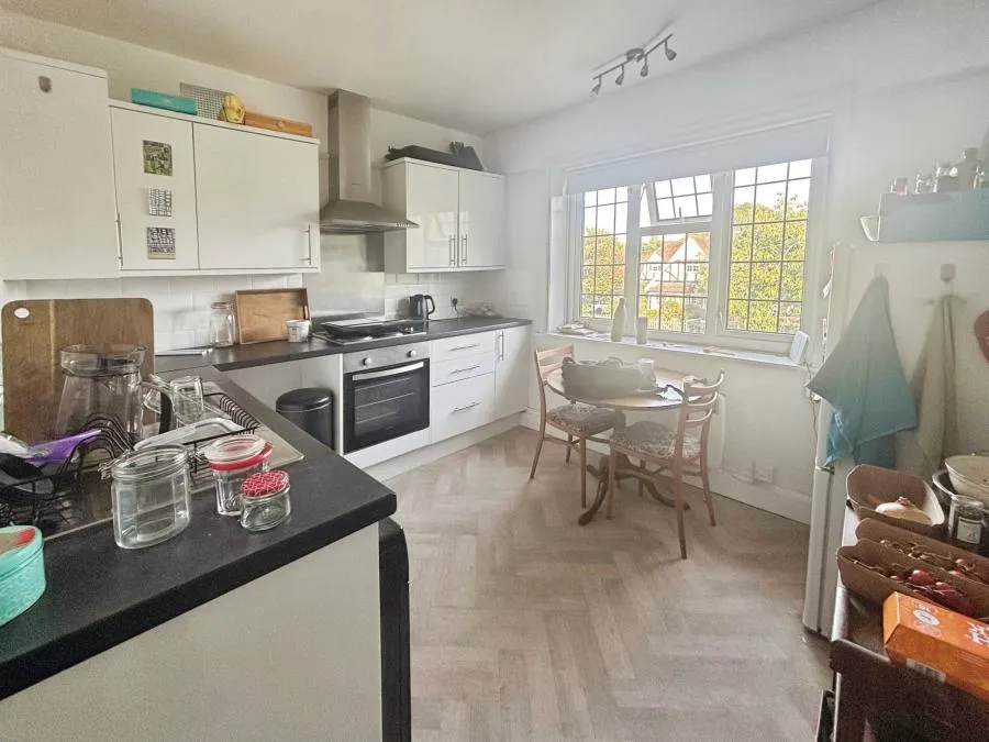 Shirley Drive, Worthing, BN14, photo 2