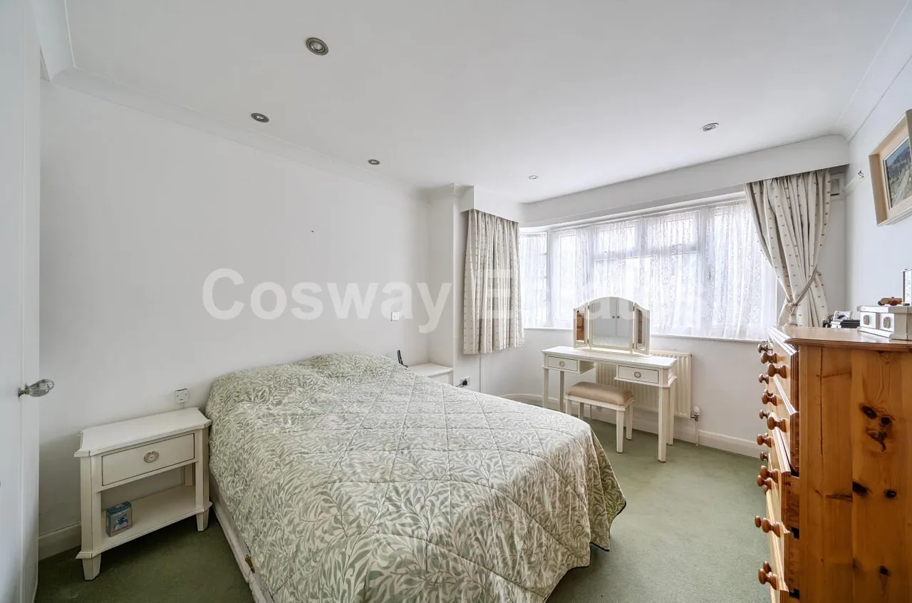Copthall Gardens, Mill Hill, NW7, London, photo 8