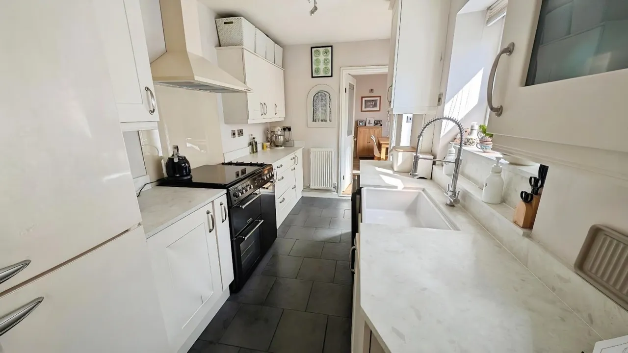 Station Road, Yate, BS37, photo 4