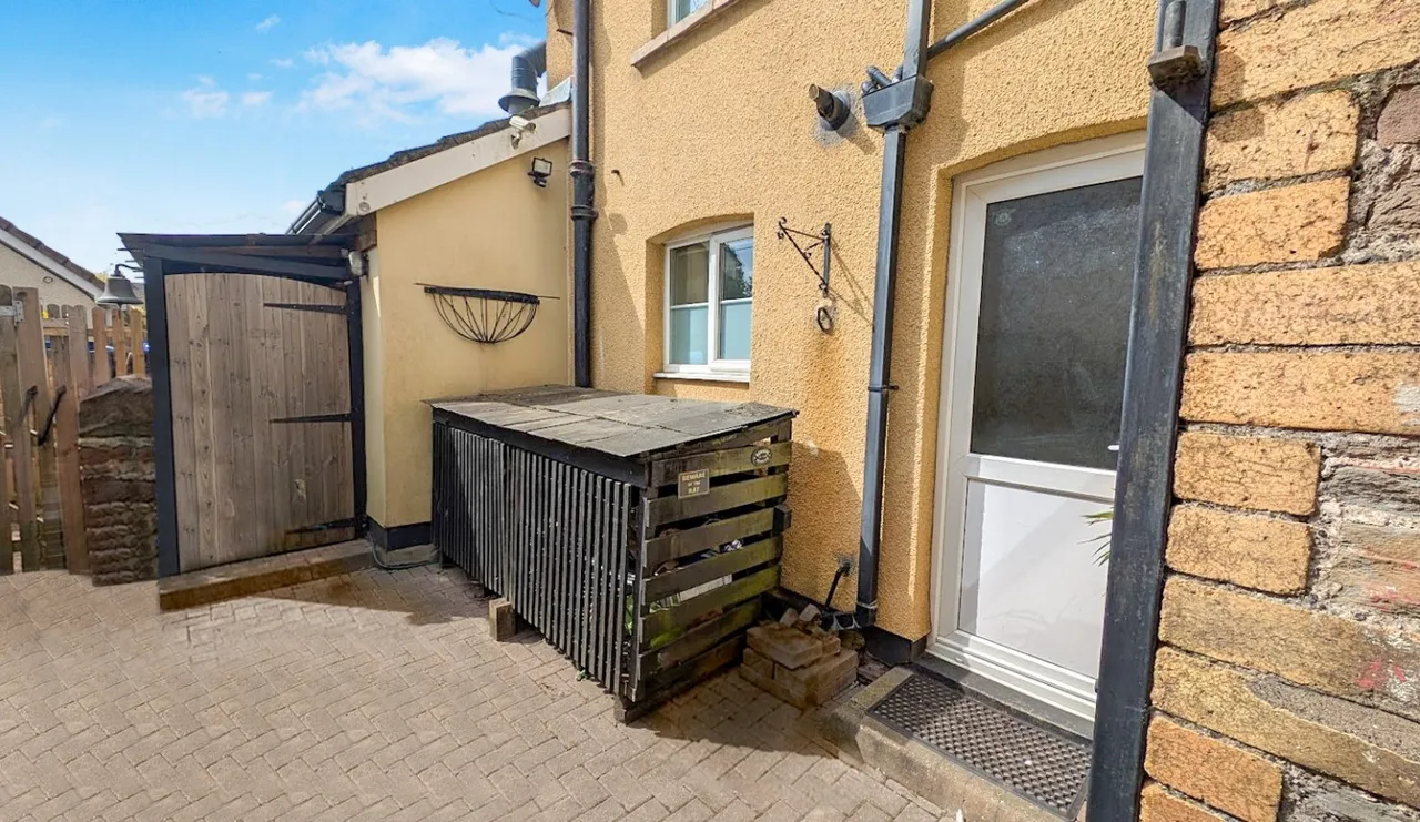 Station Road, Yate, BS37, photo 18