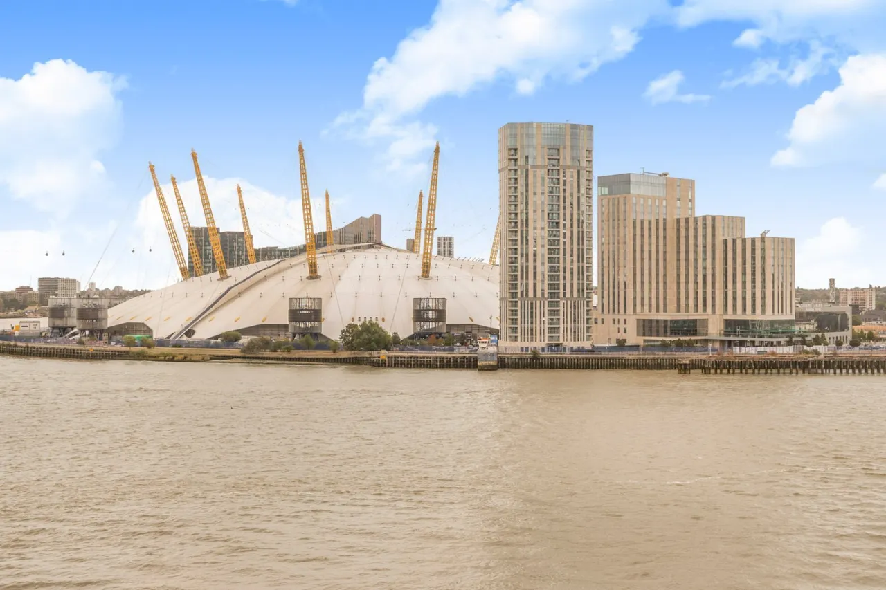 Fairmont Avenue, London, E14, photo 9