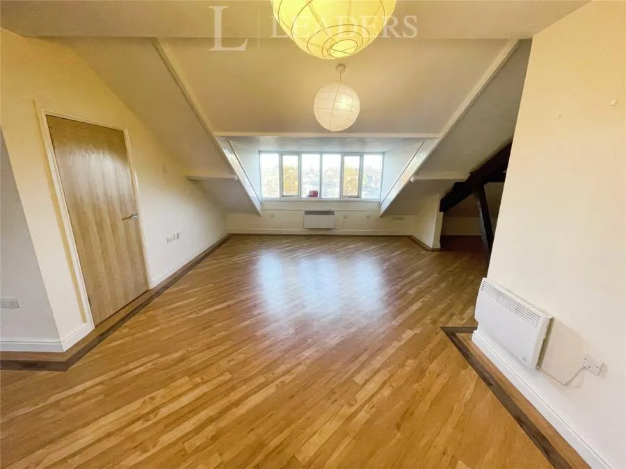 Northwick Avenue, Northwick, WR3, photo 4