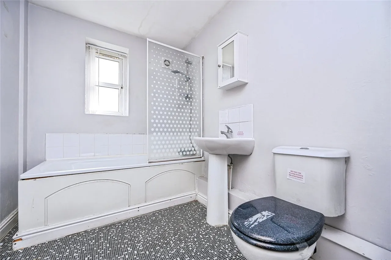 Western Avenue, Huyton, L36, photo 5