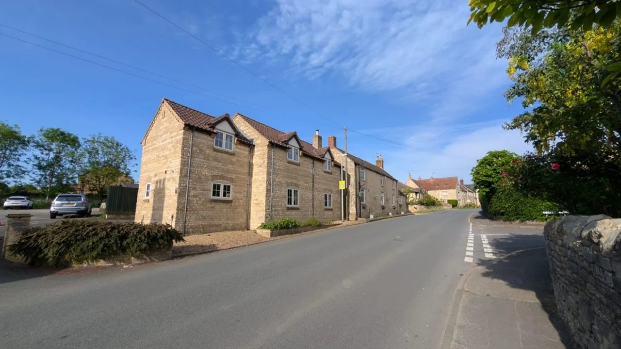 High Street, South Witham, NG33, photo 33