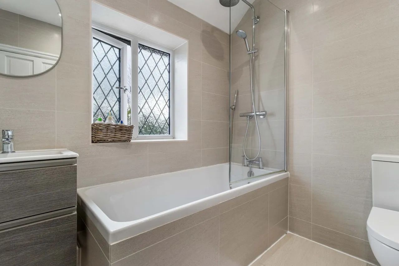 Cuerdon Drive, Thelwall, Warrington, Warrington, WA4 3JU, photo 21