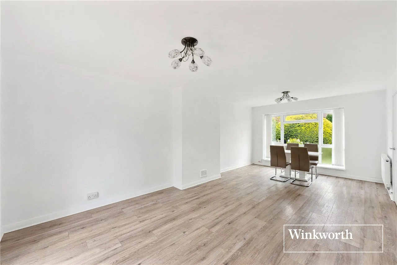Kingsgate Avenue, Finchley, London, N3, photo 3