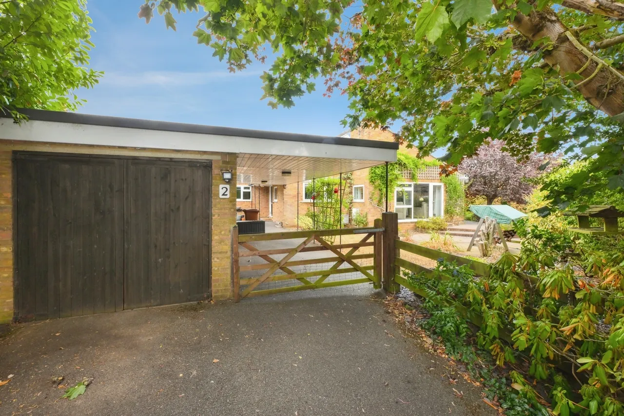 4 bed house to rent — Danecote, KNEBWORTH