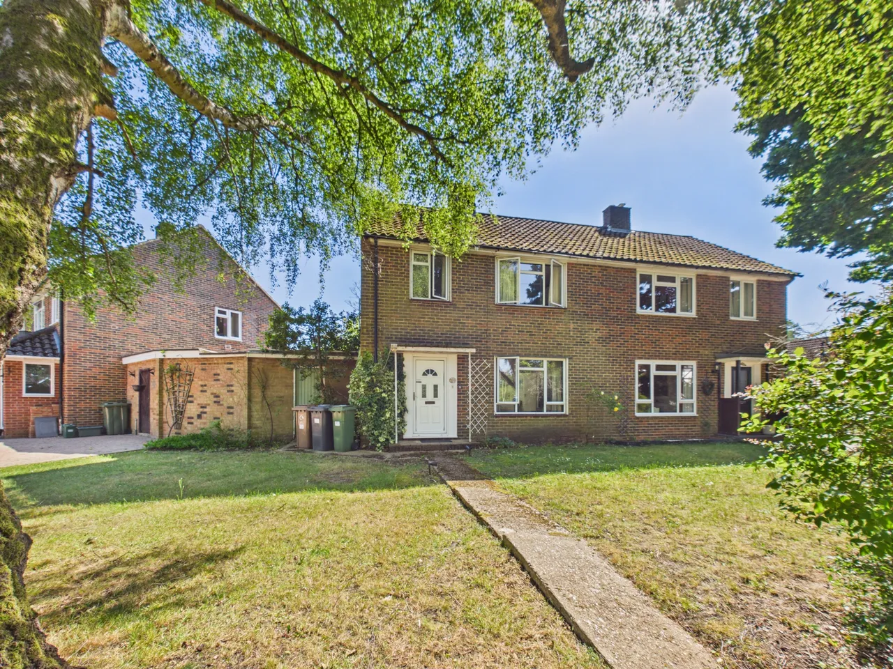 3 bed house for sale — Wigmore Road, Tadley, RG26