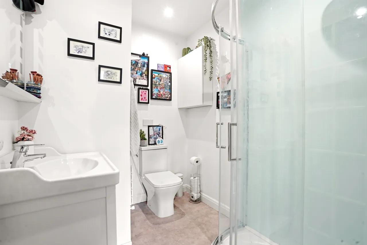 Leeds Road, Kippax, LS25, photo 16