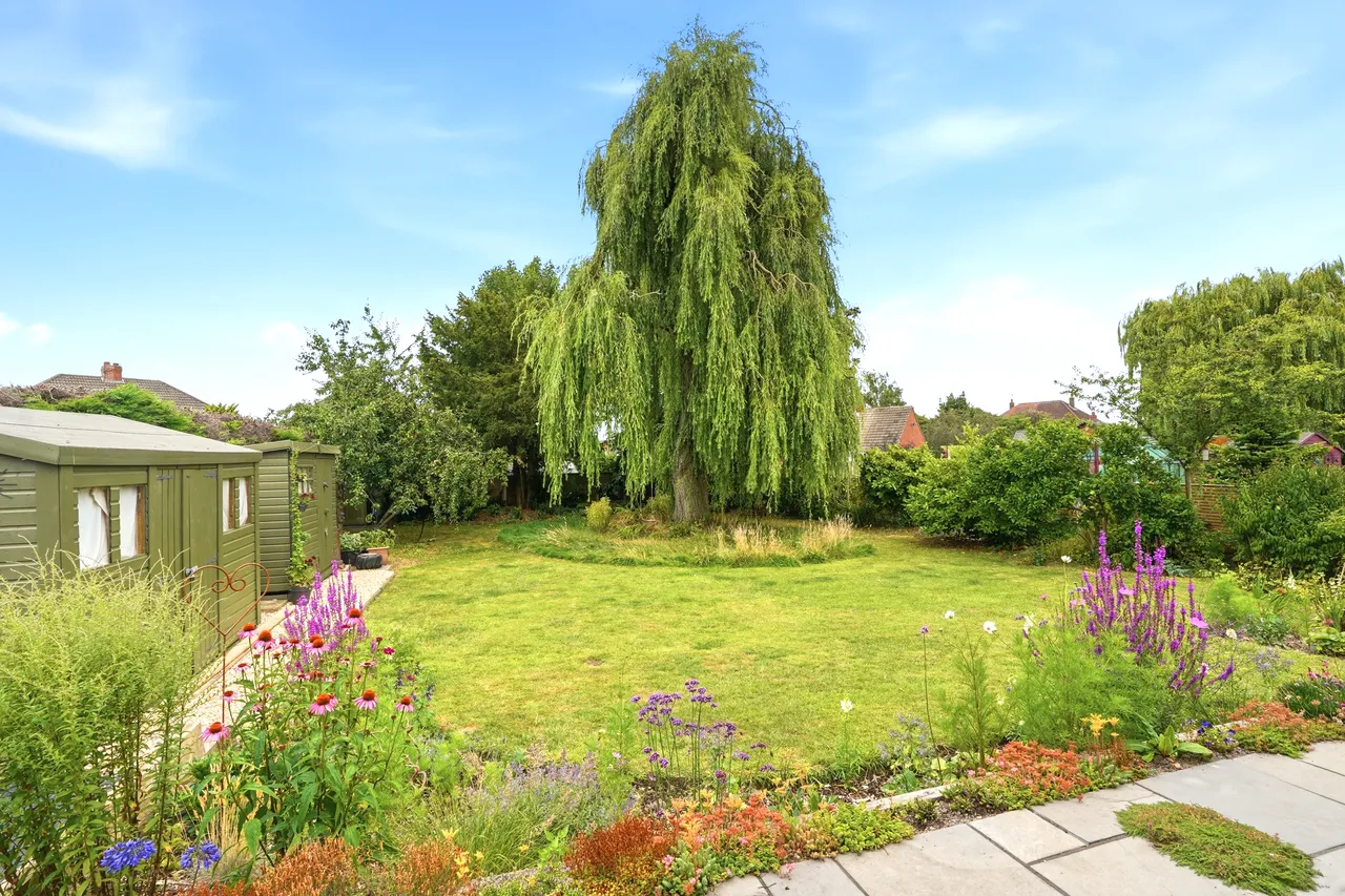 Leeds Road, Kippax, LS25, photo 31