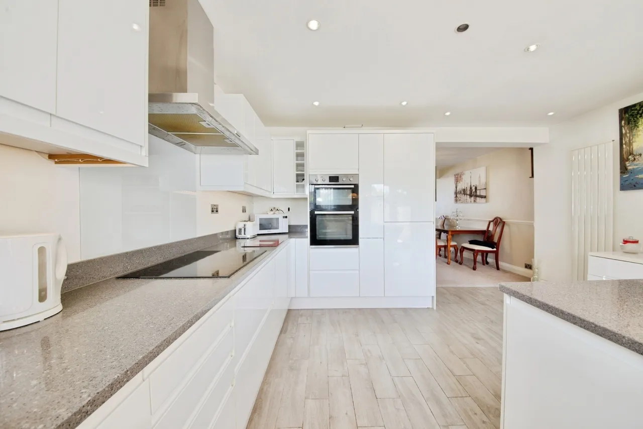 Stanford Close, Romford, RM7, photo 5