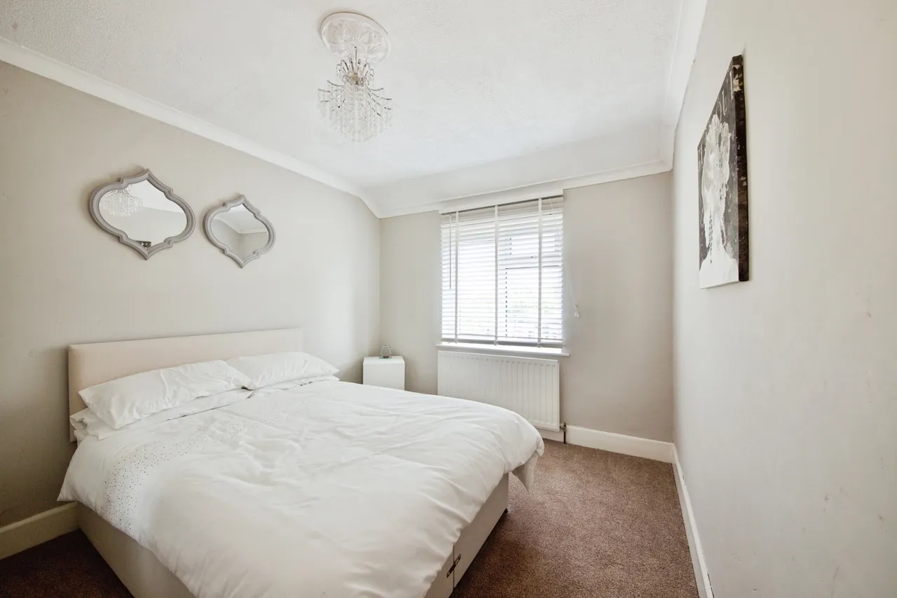 Stanford Close, Romford, RM7, photo 13