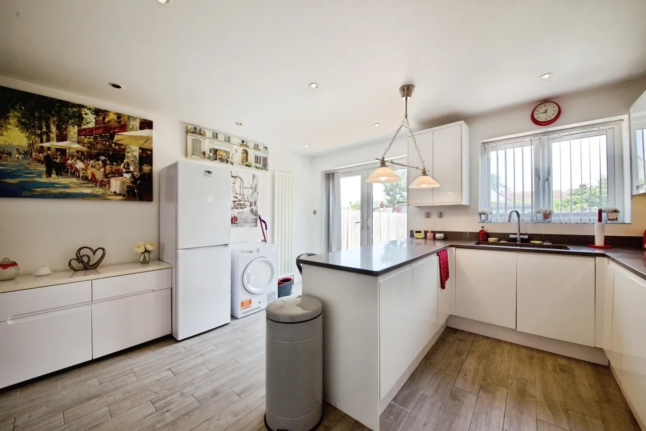 Stanford Close, Romford, RM7, photo 15