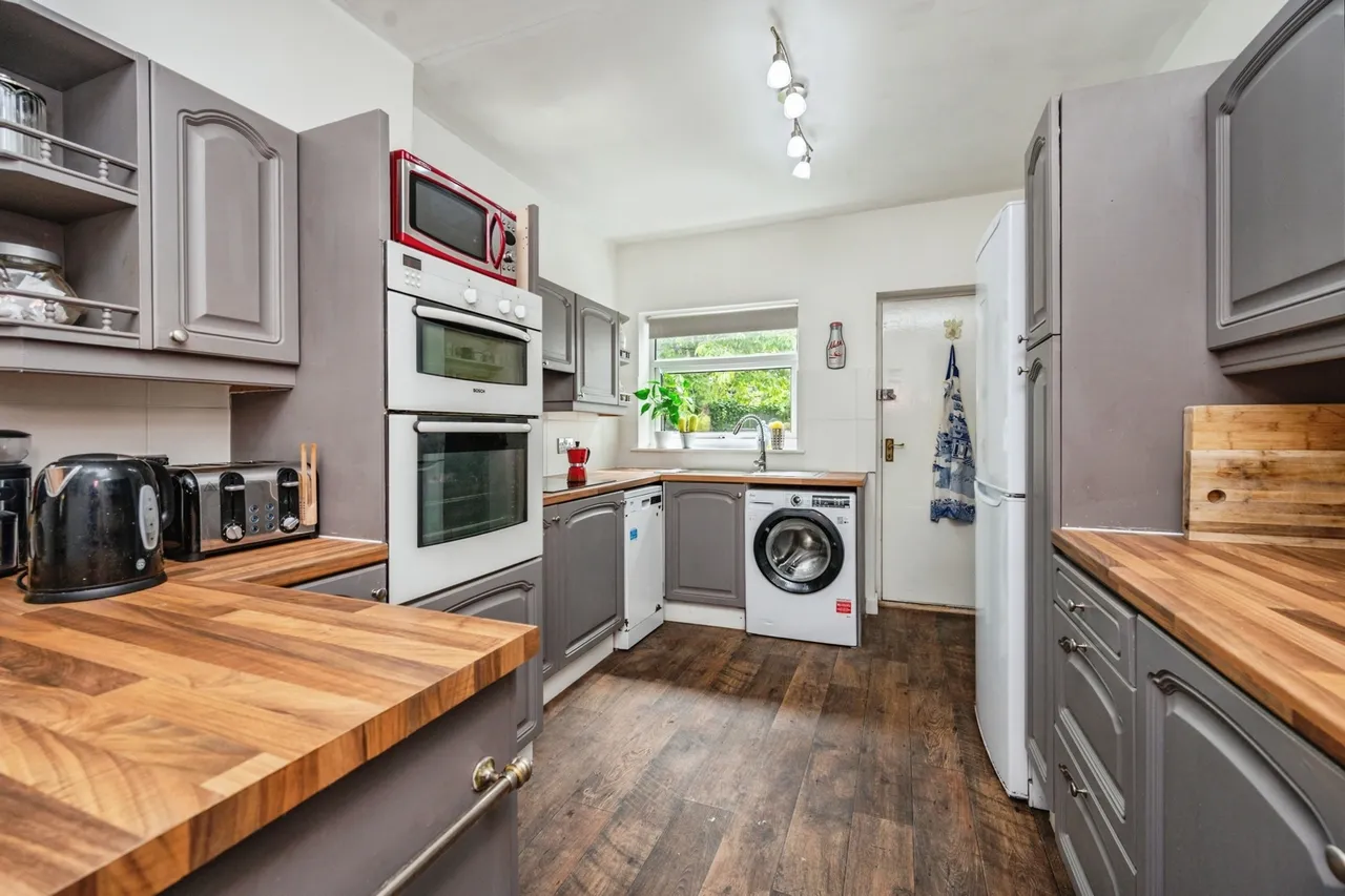 Stratford Road, Liverpool, L19, photo 5