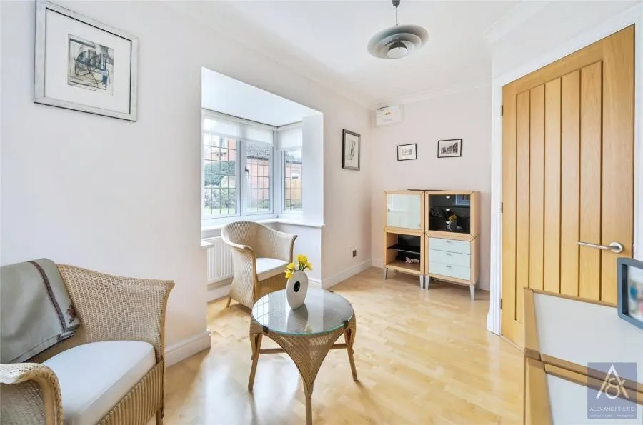 Stable Close, Finmere, MK18, photo 5