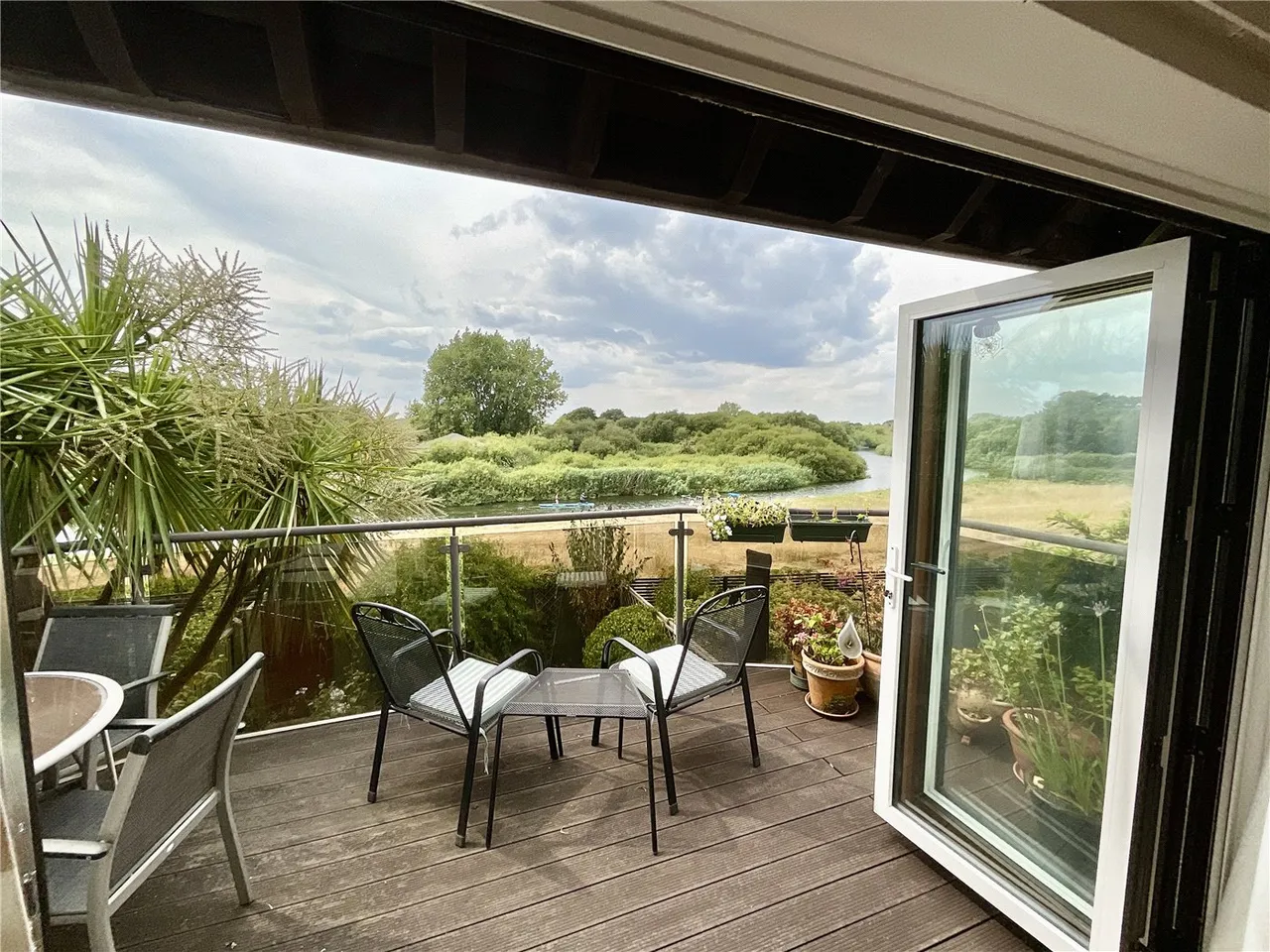 The Meridians, Christchurch, Dorset, BH23, photo 2