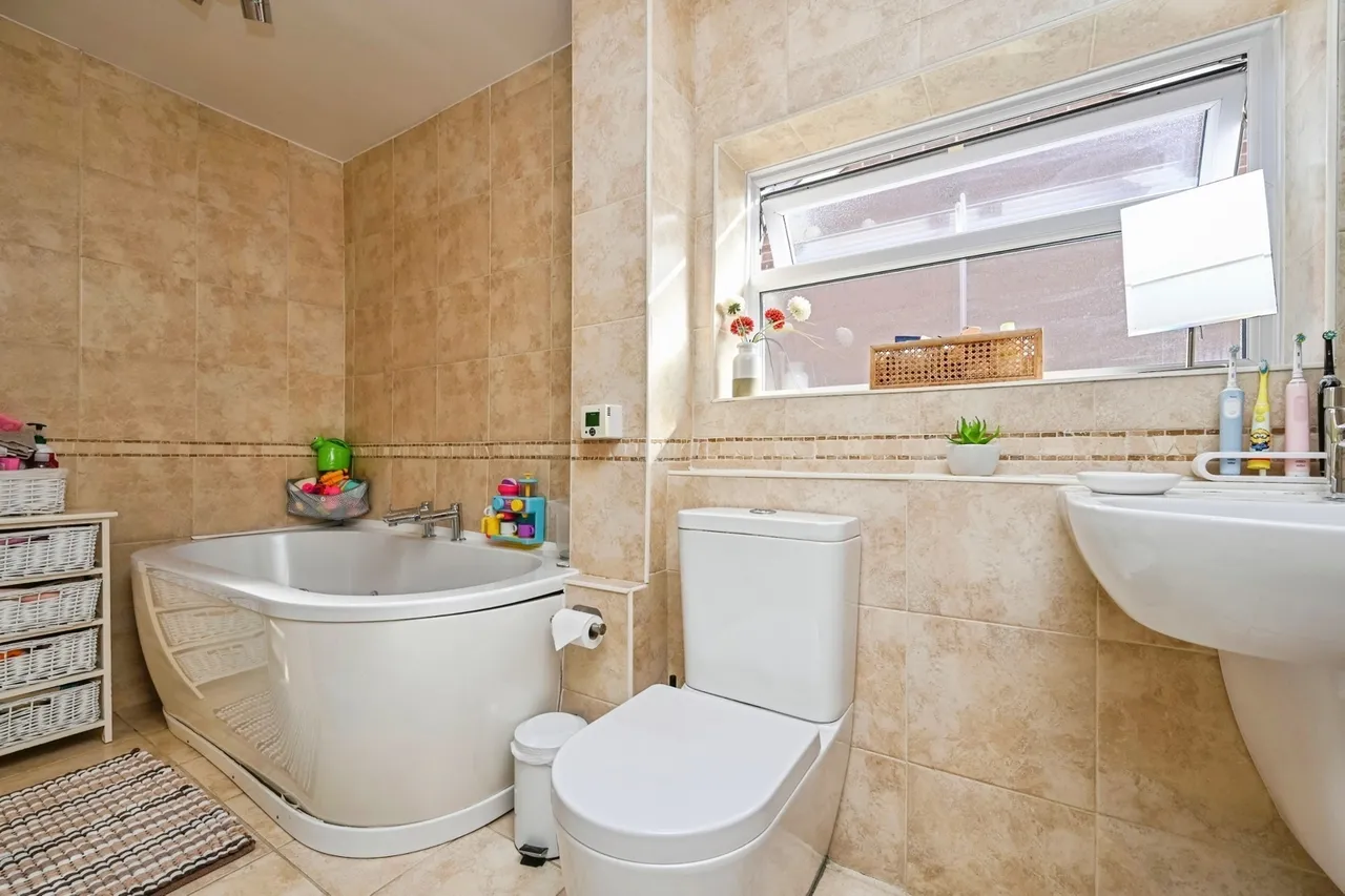Longfold, Maghull, L31, photo 17