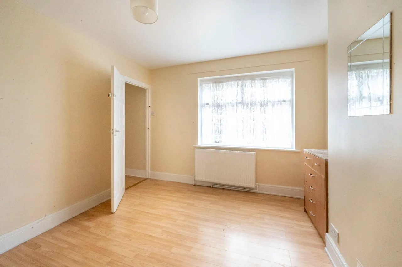 6 Ravenhill Road, London, photo 6