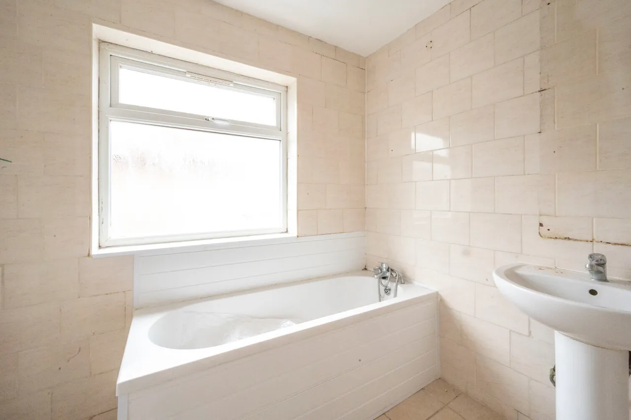 6 Ravenhill Road, London, photo 4