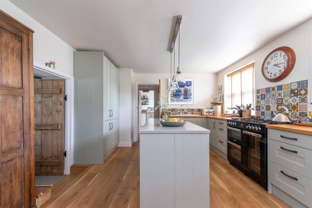 Glue Hill, Sturminster Newton, Dorset DT10 2DJ, photo 27