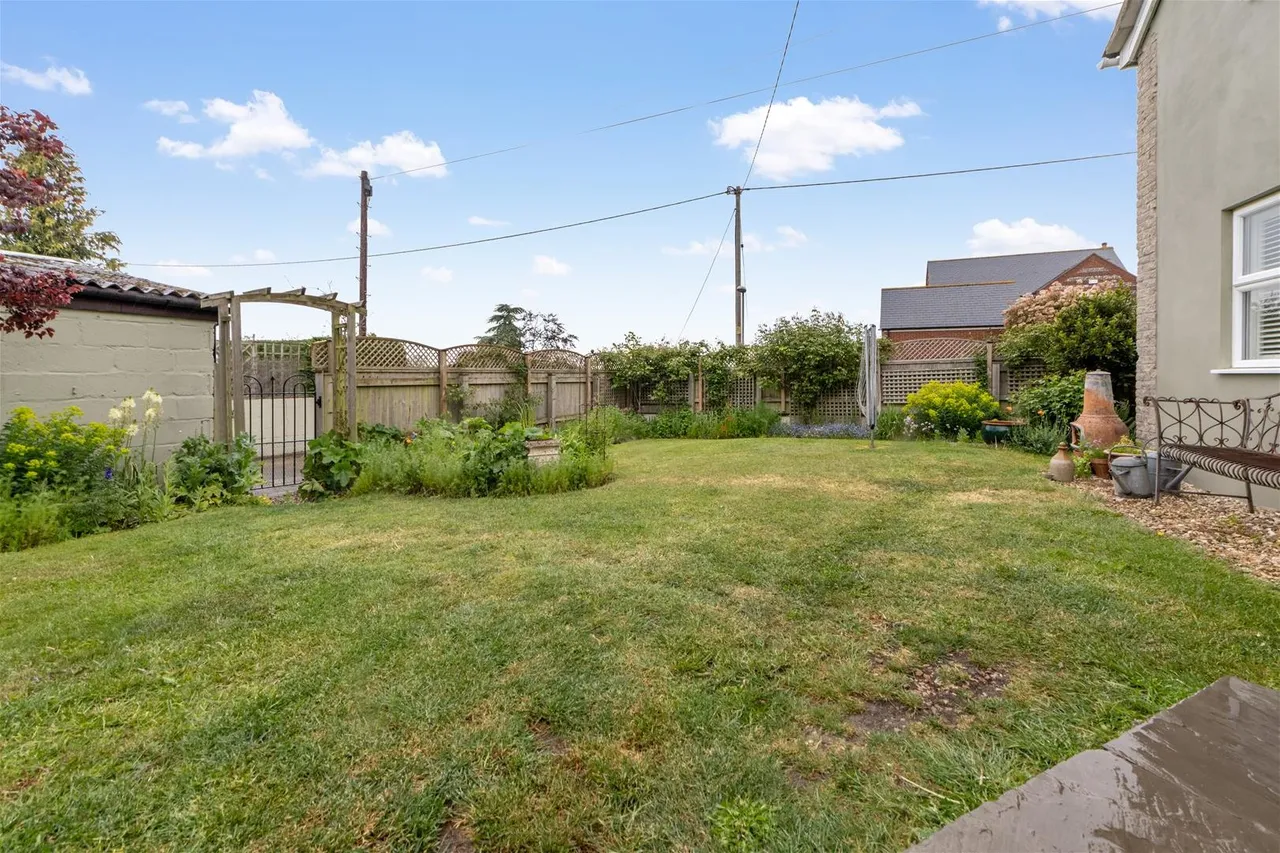 Glue Hill, Sturminster Newton, Dorset DT10 2DJ, photo 35