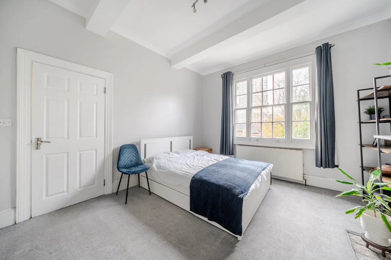 Lewisham Road, SE13, photo 10