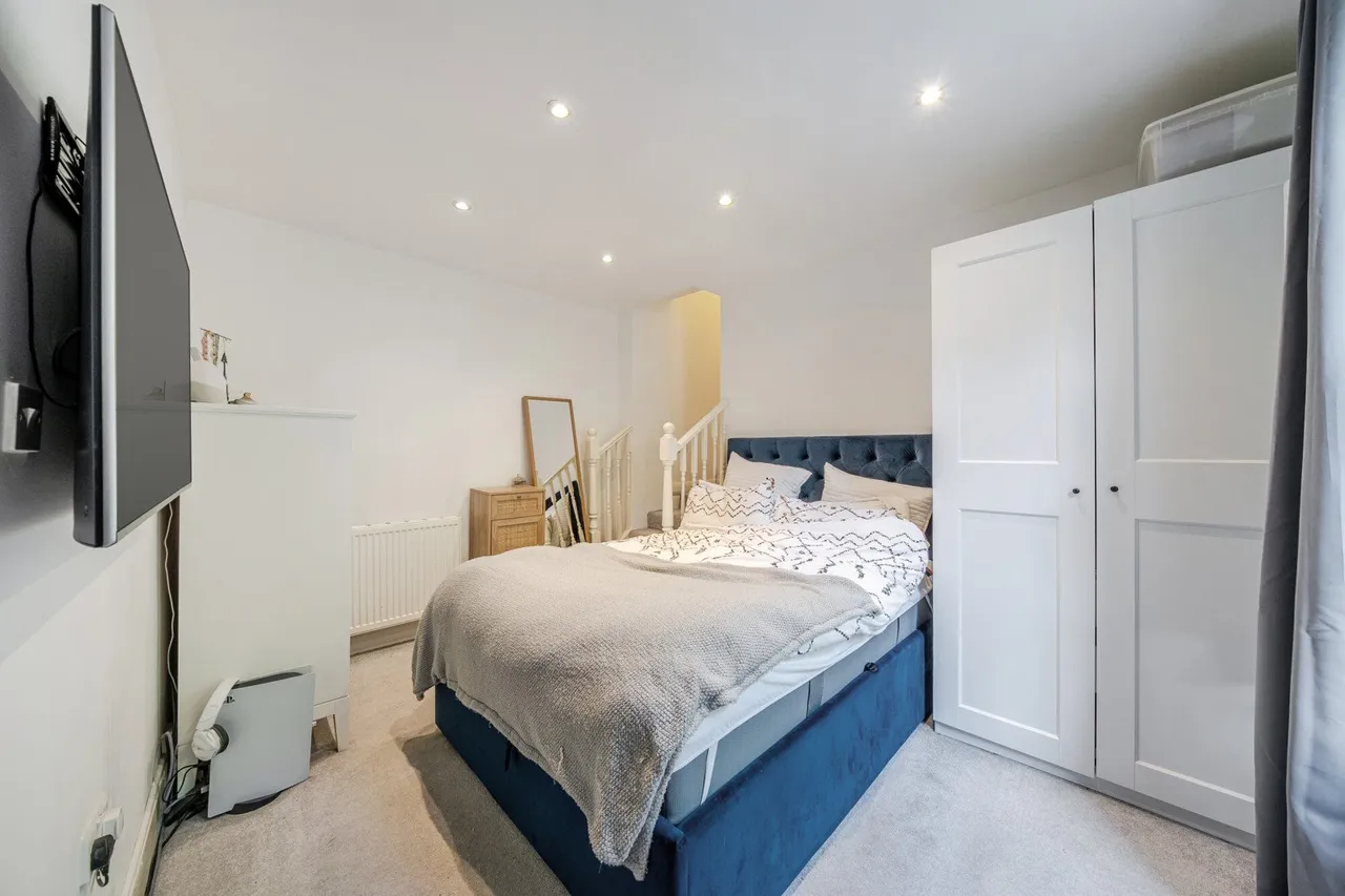 Lewisham Road, SE13, photo 8