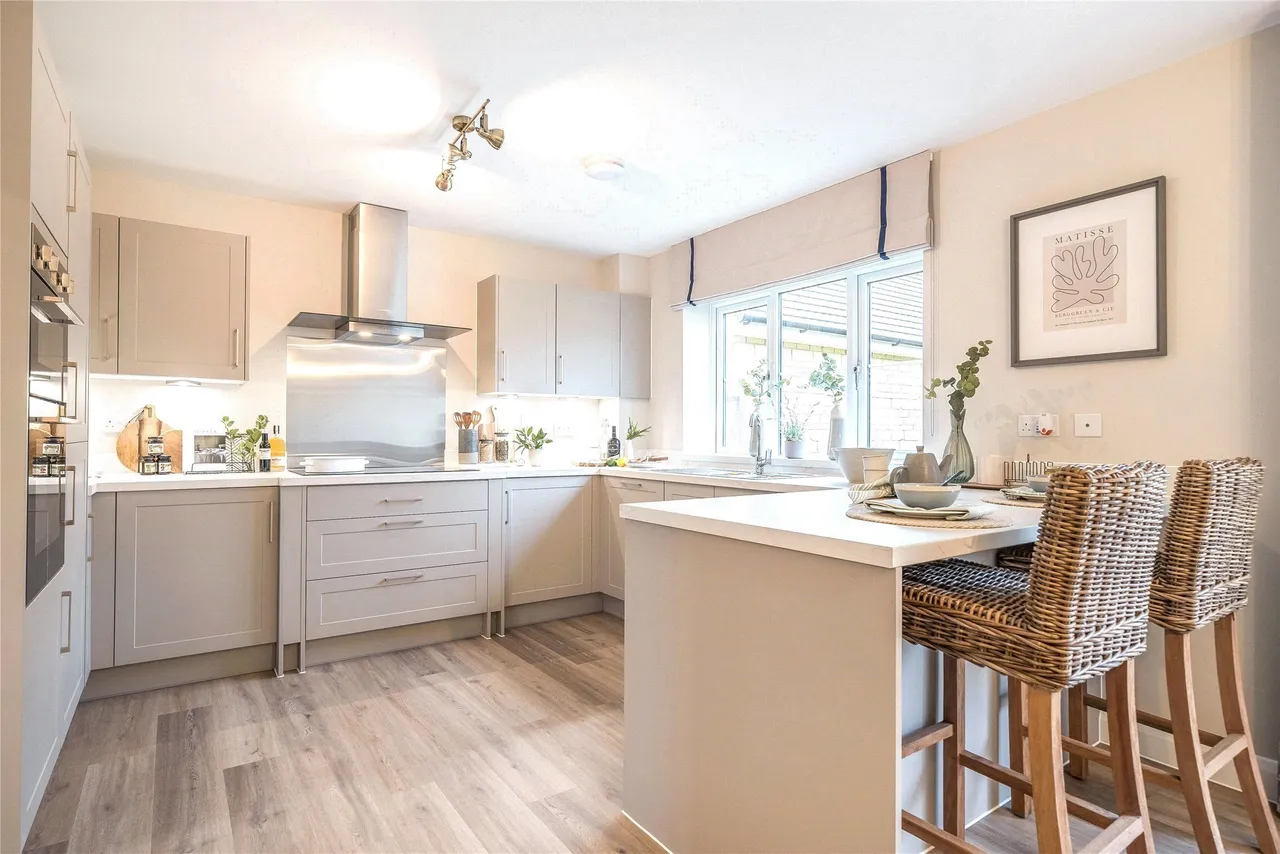 4 Chapel Meadow, Gloucestershire, Cromhall, GL12 8AJ, photo 7