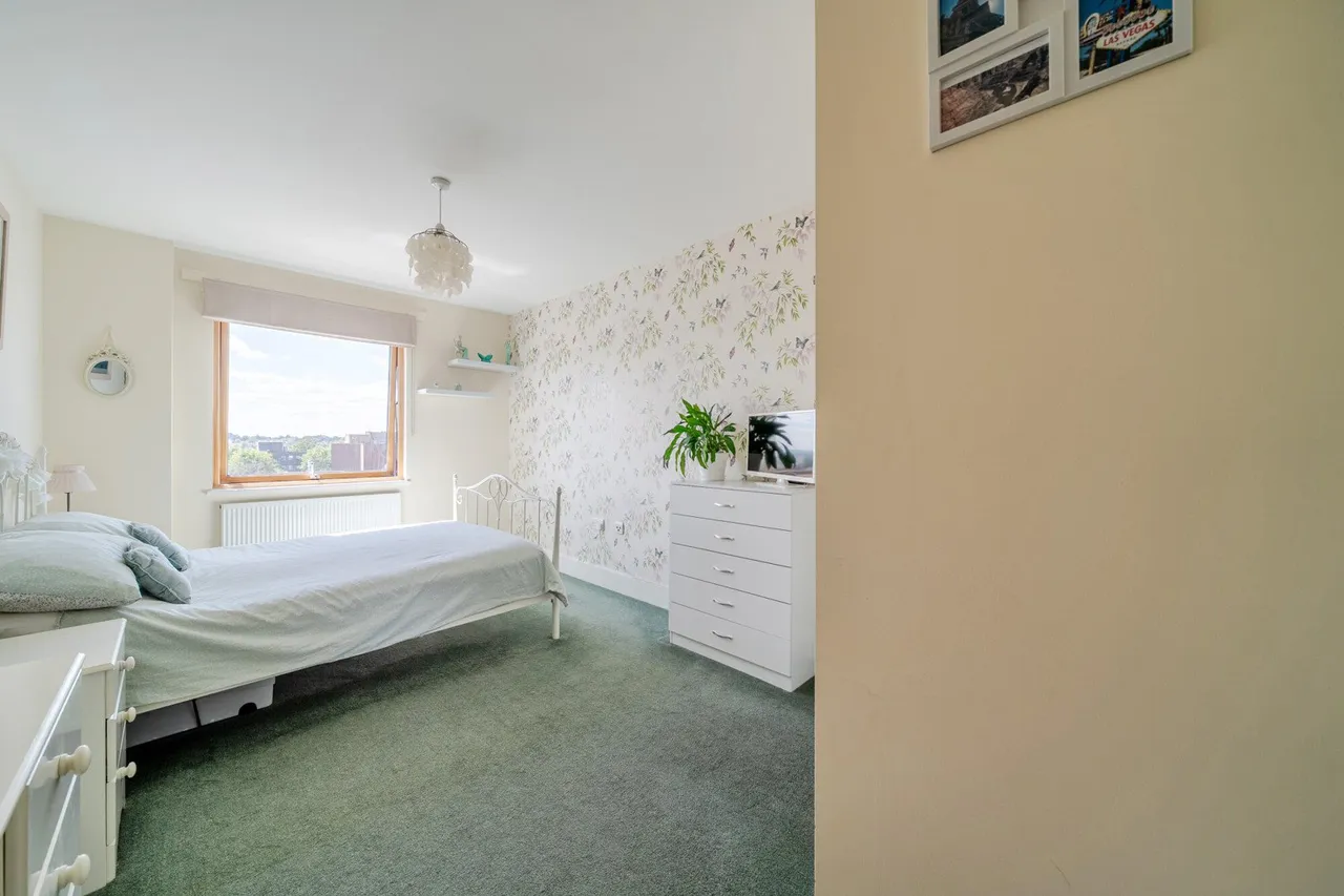 Homesdale Road, BR2, photo 13