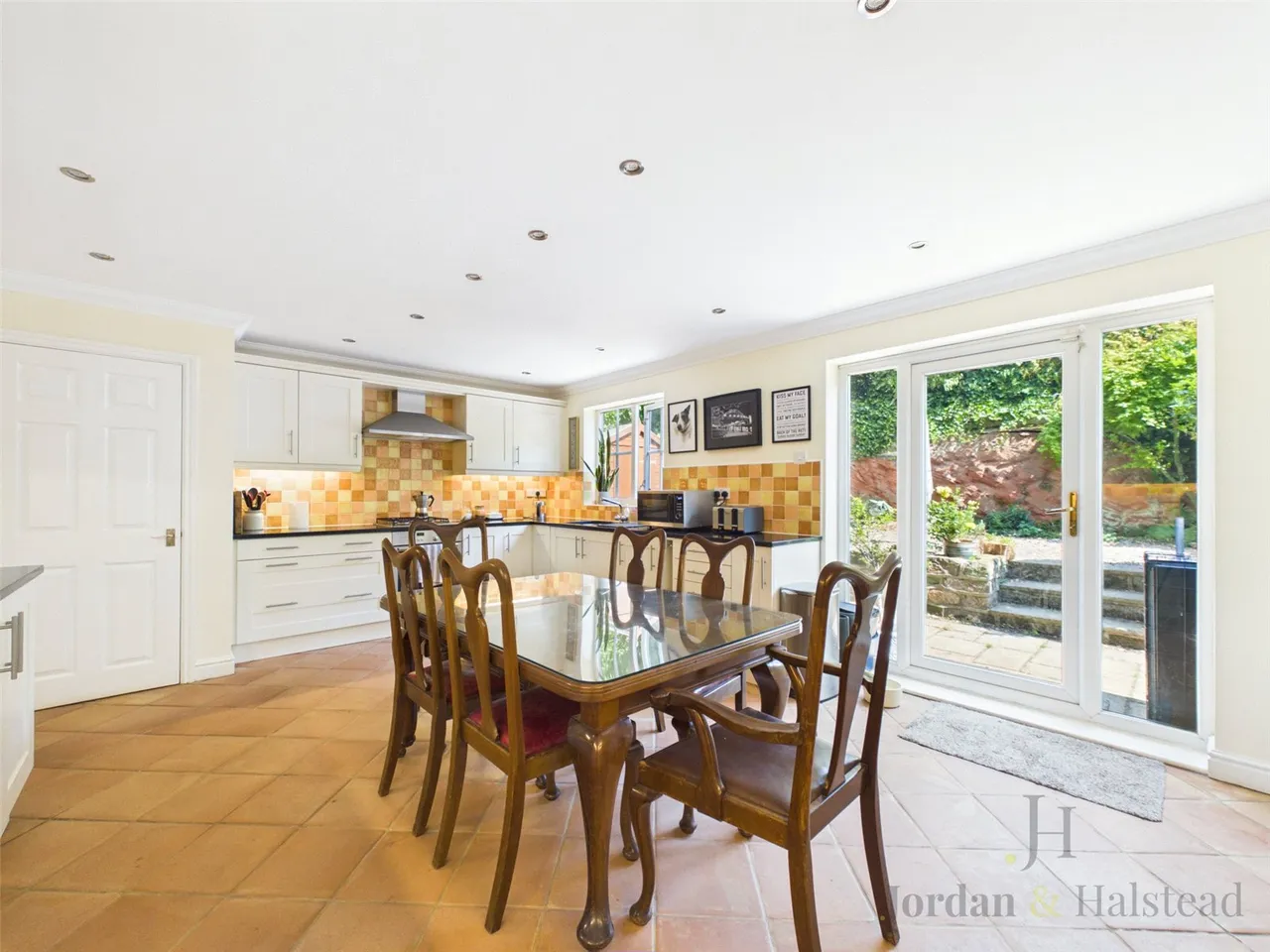 High Street, Frodsham, Cheshire, WA6 7HE, photo 6