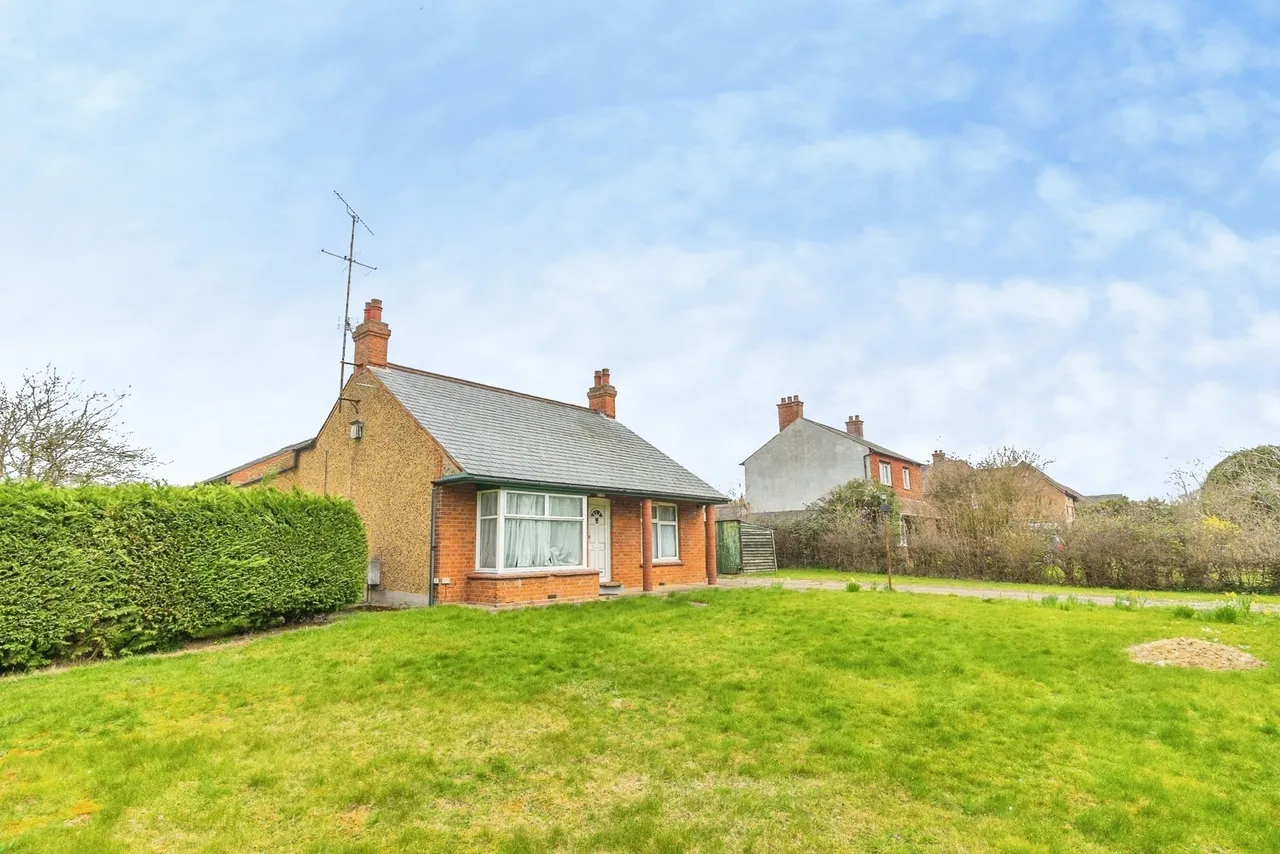 London Road, Loughton, Milton Keynes, Buckinghamshire, MK5, photo 14