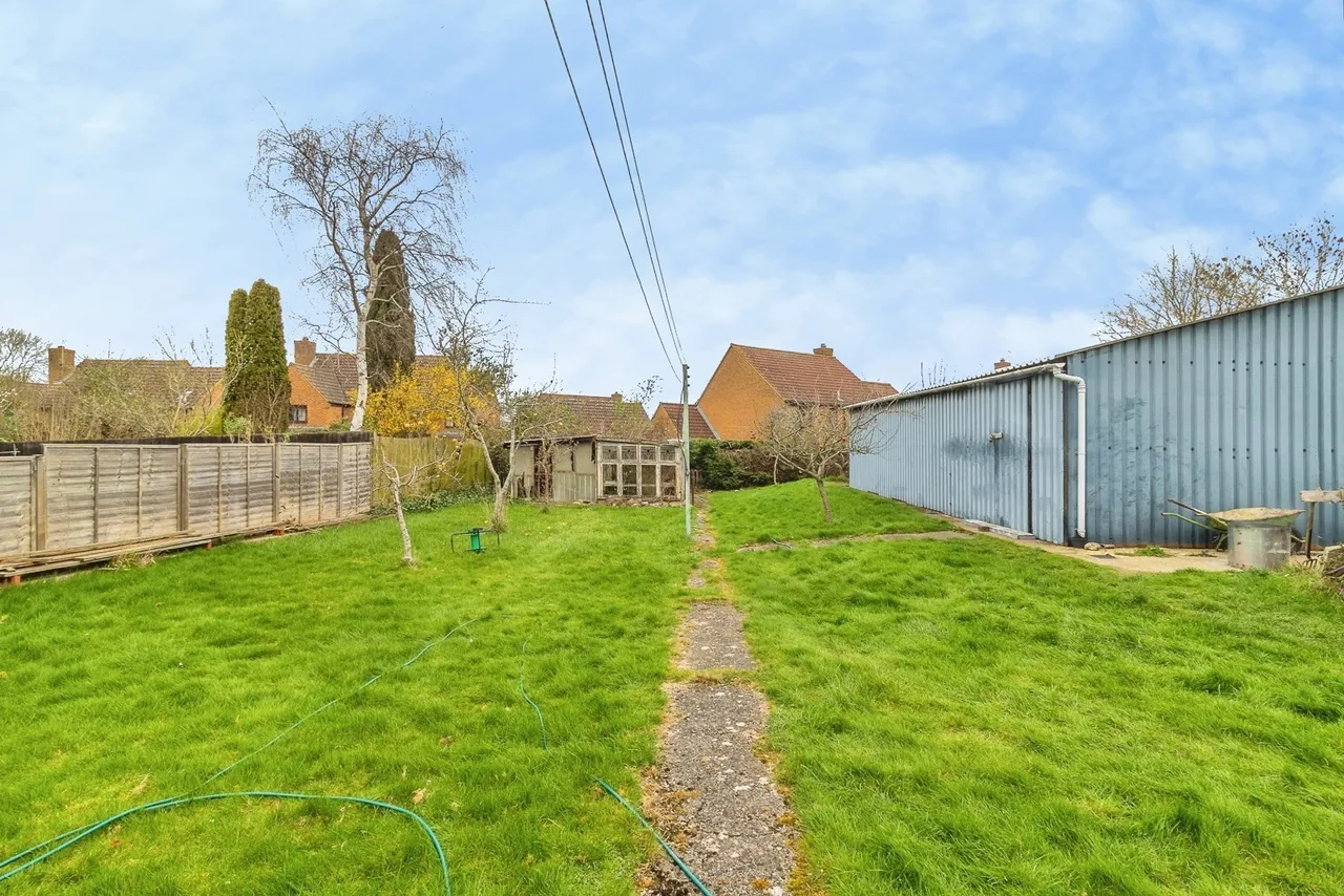 London Road, Loughton, Milton Keynes, Buckinghamshire, MK5, photo 9