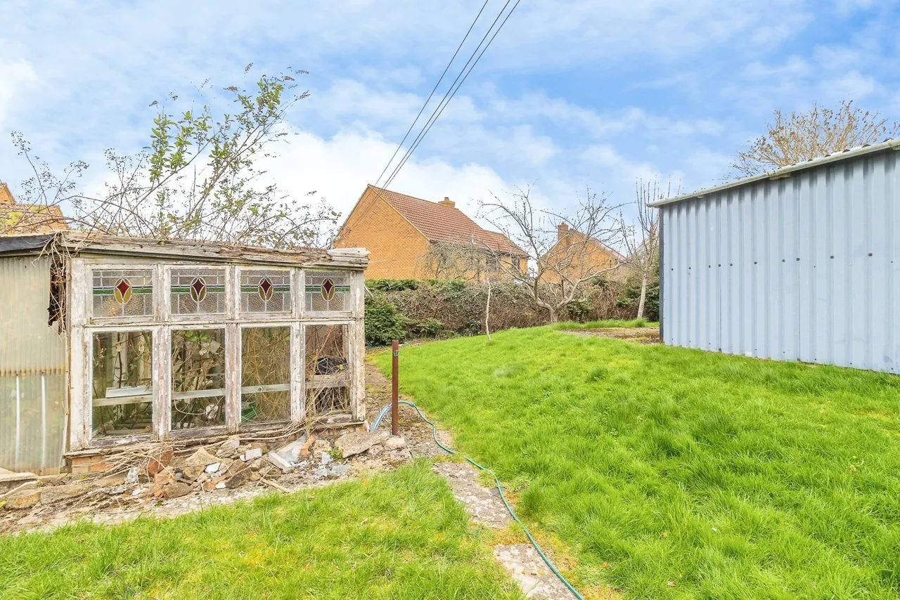 London Road, Loughton, Milton Keynes, Buckinghamshire, MK5, photo 18