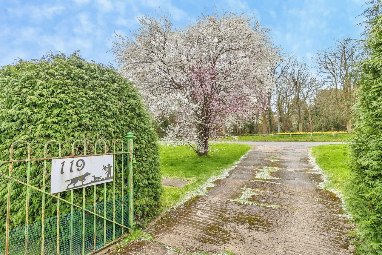 London Road, Loughton, Milton Keynes, Buckinghamshire, MK5, photo 5