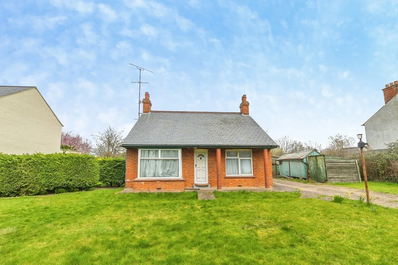 London Road, Loughton, Milton Keynes, Buckinghamshire, MK5, photo 13