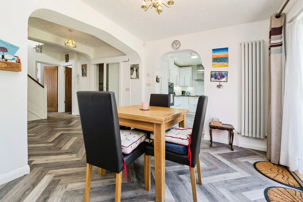 Cranbrook Road, Ilford, IG2, photo 10