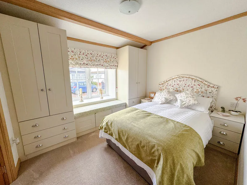 Weybridge Park Estate Weybridge Road, Addlestone KT15 2RF, photo 6