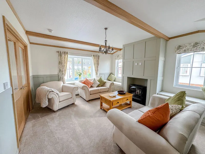 Weybridge Park Estate Weybridge Road, Addlestone KT15 2RF, photo 3