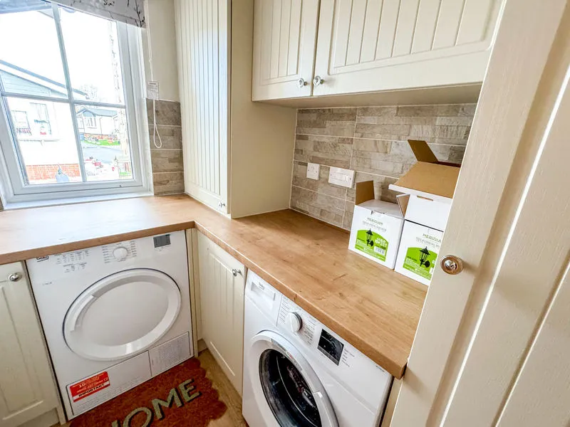 Weybridge Park Estate Weybridge Road, Addlestone KT15 2RF, photo 5