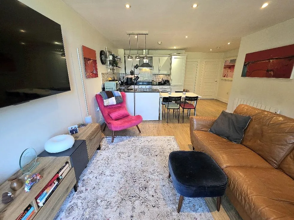 Griffin Farm Drive, Heald Green, photo 4