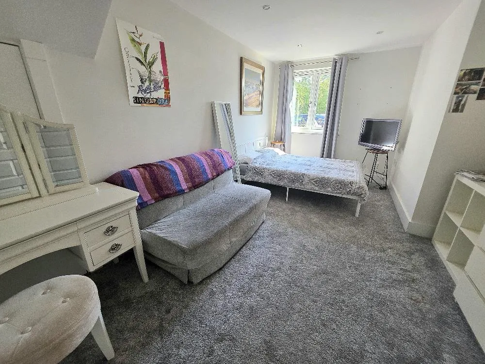 Griffin Farm Drive, Heald Green, photo 8