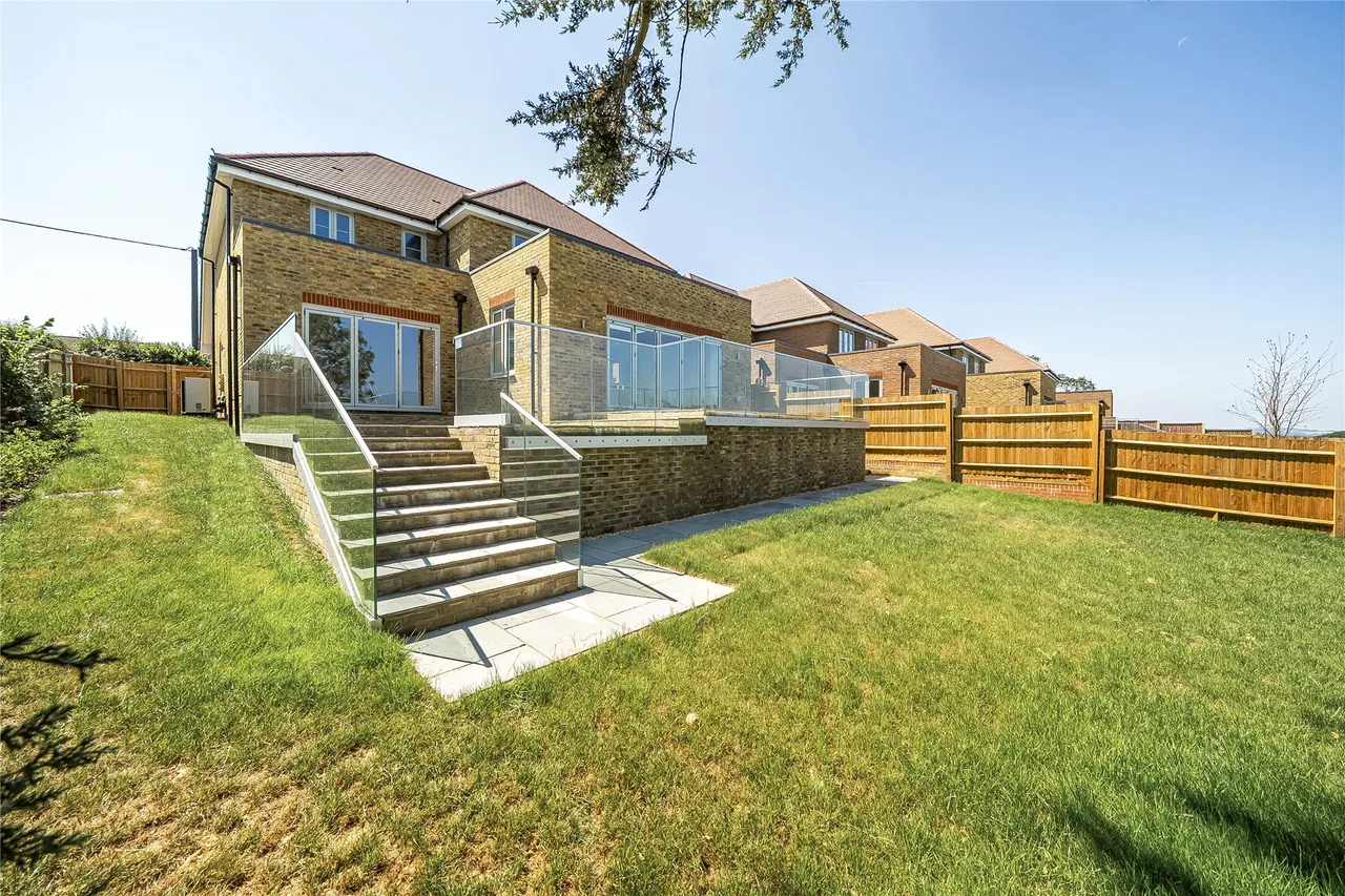 Westfield Road, Long Crendon, HP18, photo 16