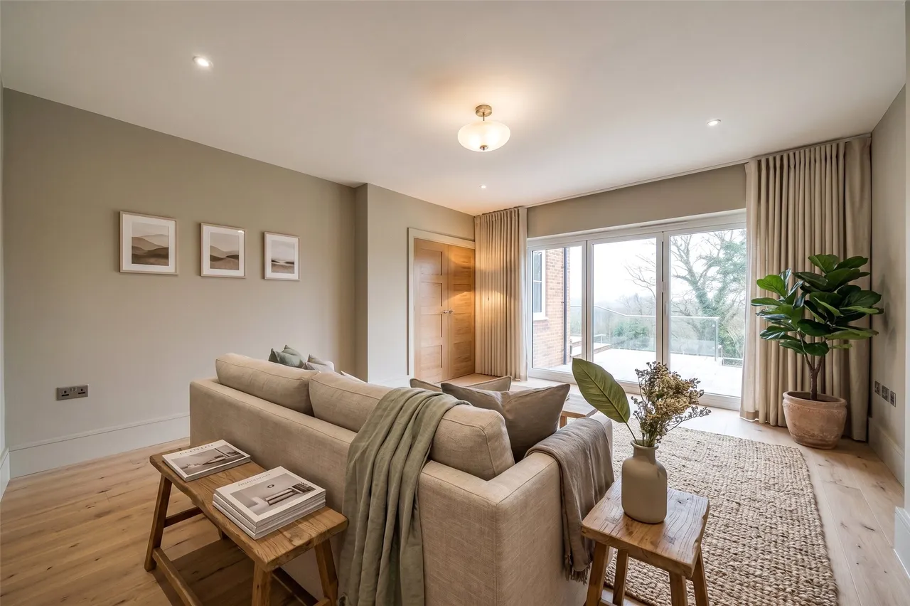 Westfield Road, Long Crendon, HP18, photo 4